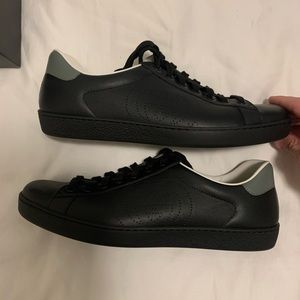 Gucci Men’s Ace sneaker with interlocking G